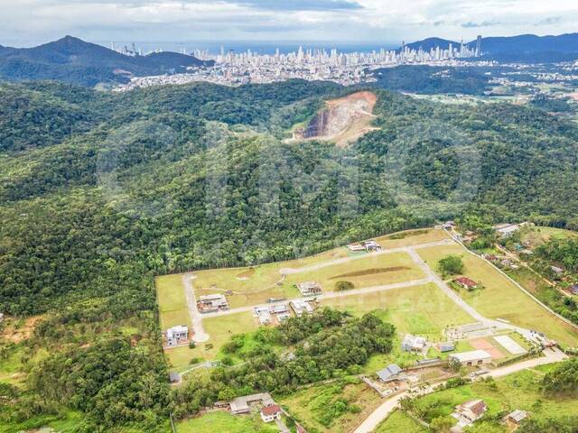 Venda em Rio Do Meio - Camboriú